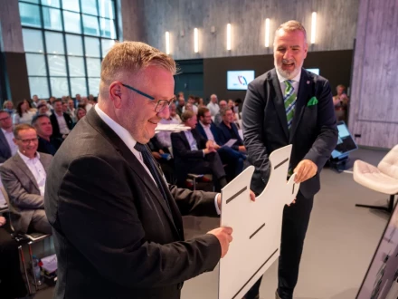 Das Jubiläumspuzzle wird zusammengesetzt