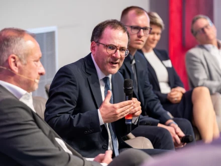 Peter Panitz im Gespräch bei der Jahreskonferenz von MDV und EMMD