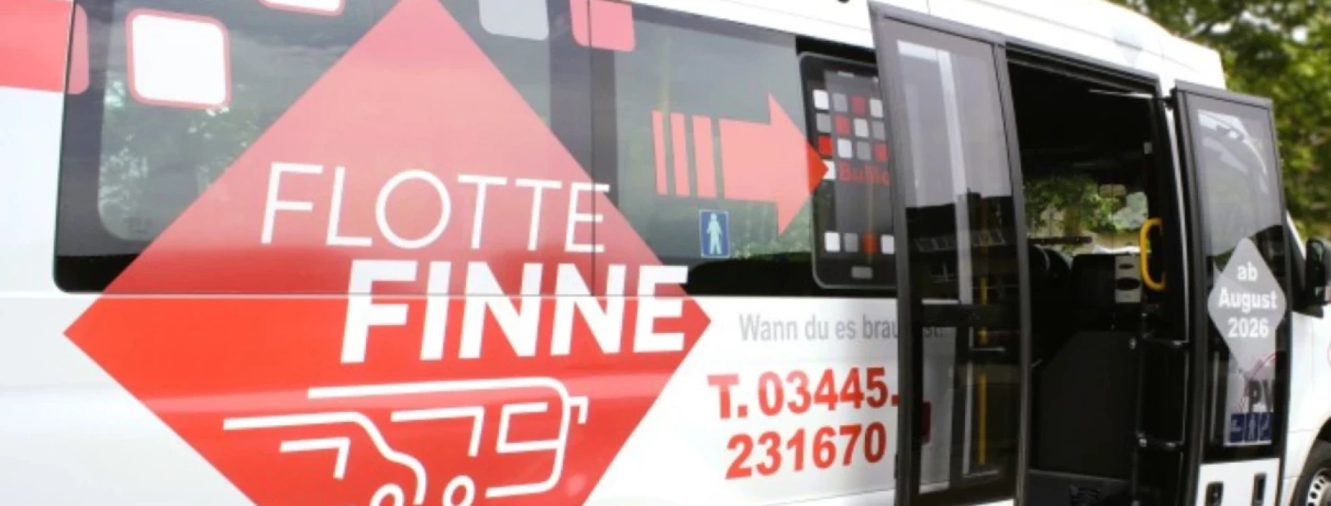Ein Rufbus der Flotte Finne-Flotte im Burgenlandkreis